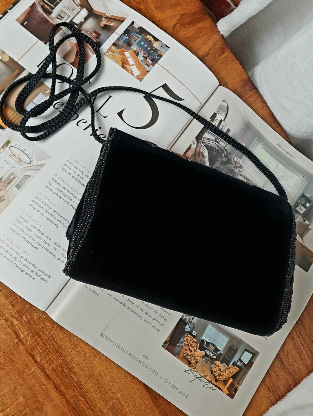 Black Beaded Floral Evening Crossbody - Picture 7 of 11